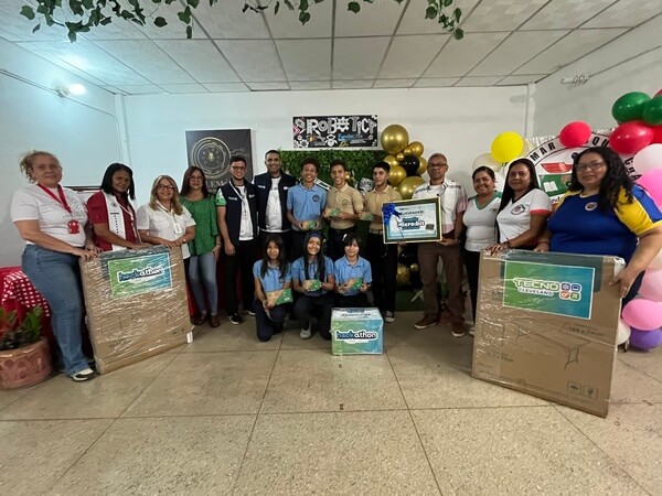 Premiación Ademar Vásquez